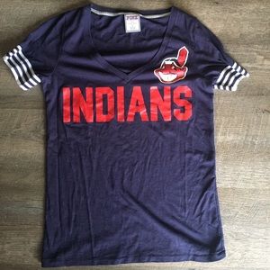 VS Pink Cleveland Indians T-shirt Large